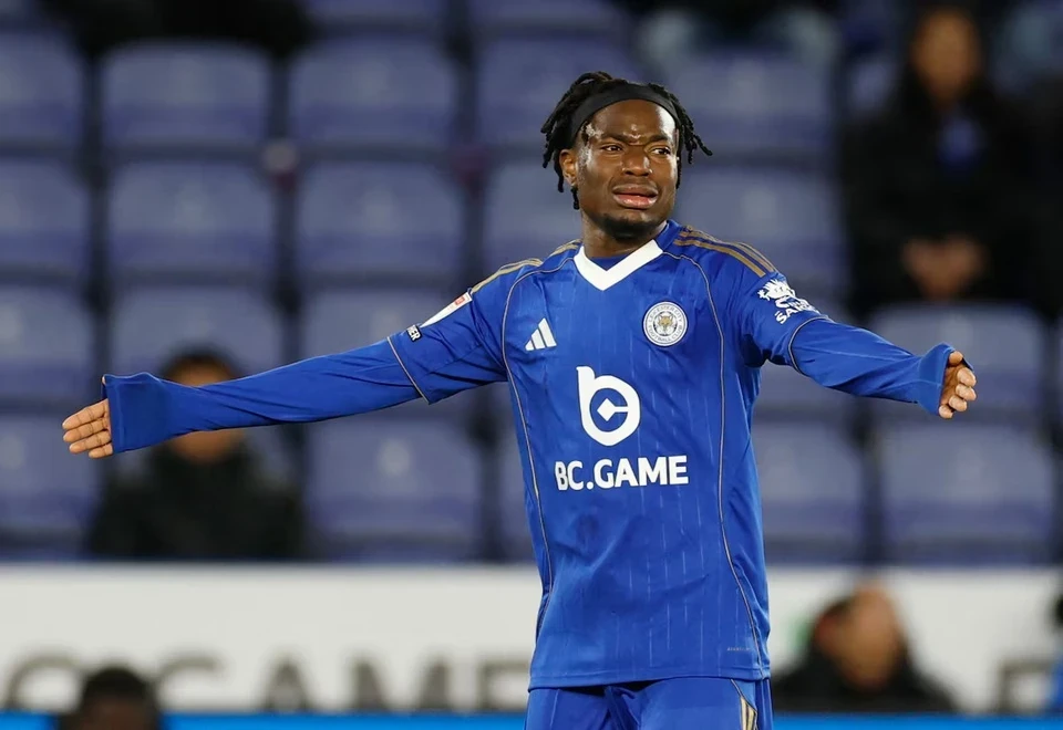 HLV Philippe Troussier trở lại Việt Nam?; Chelsea vỡ mộng Champions League