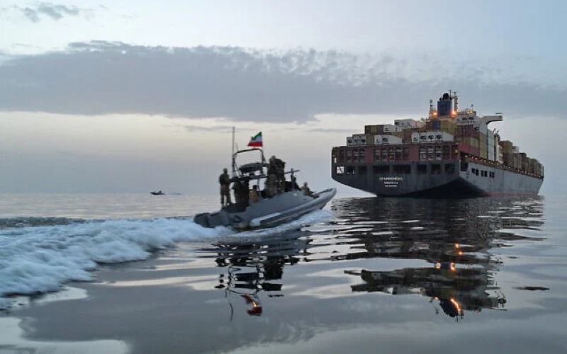 Mỹ bác đề xuất eo biển Hormuz của Iran, đàm phán ngừng bắn rơi vào bế tắc