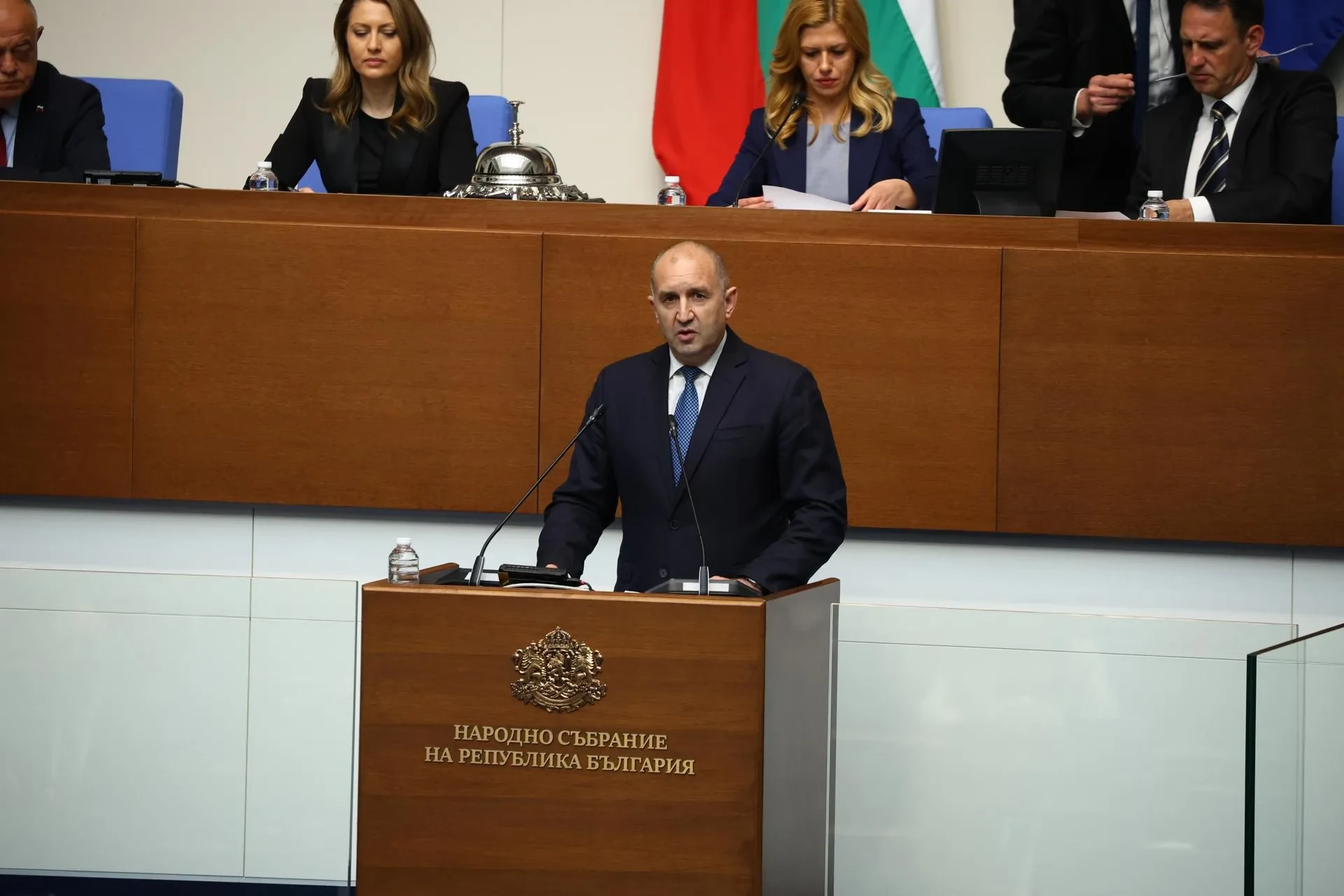 Quốc hội Bulgaria phê chuẩn ông Rumen Radev làm Thủ tướng mới