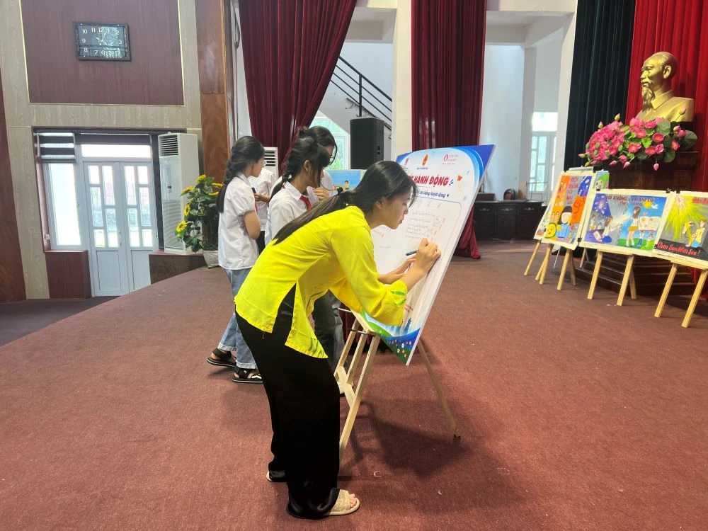 “Nói không với trừng phạt thân thể - Lắng nghe trẻ em nói, bảo vệ trẻ em bằng hành động”