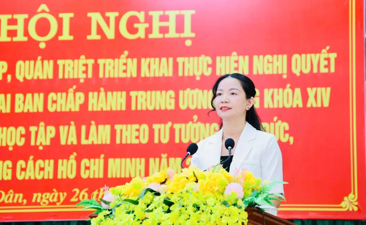 Phường Tân Dân tổ chức nghiên cứu chuyên đề học tập và làm theo tư tưởng, đạo đức, phong cách Hồ Chí Minh
