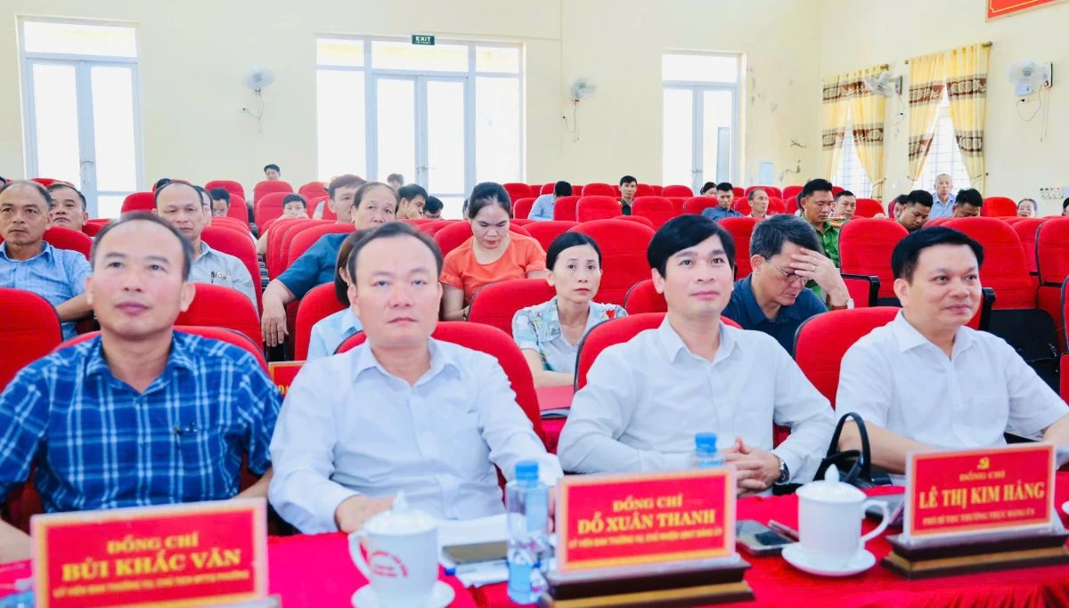 Phường Tân Dân tổ chức nghiên cứu chuyên đề học tập và làm theo tư tưởng, đạo đức, phong cách Hồ Chí Minh