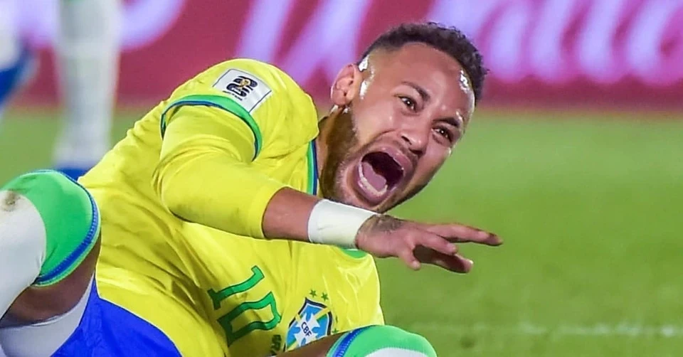 Hà Nội FC có thể mất vị trí thứ 3; Arsenal đối mặt “lời nguyền” chung kết và bất lợi trước PSG