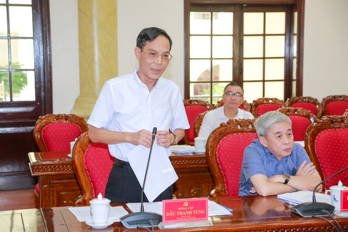 Cho ý kiến về công tác chuẩn bị Đại hội Hội Nhà báo tỉnh Thanh Hóa lần thứ VII, nhiệm kỳ 2026-2031