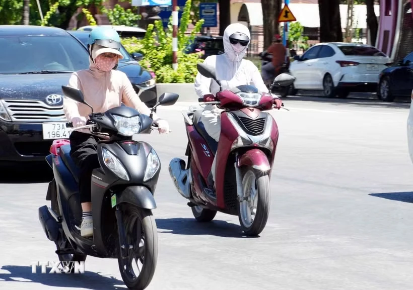 Nắng nóng xuất hiện nhiều hơn và nhiệt độ có thể vượt lịch sử trong mùa Hè