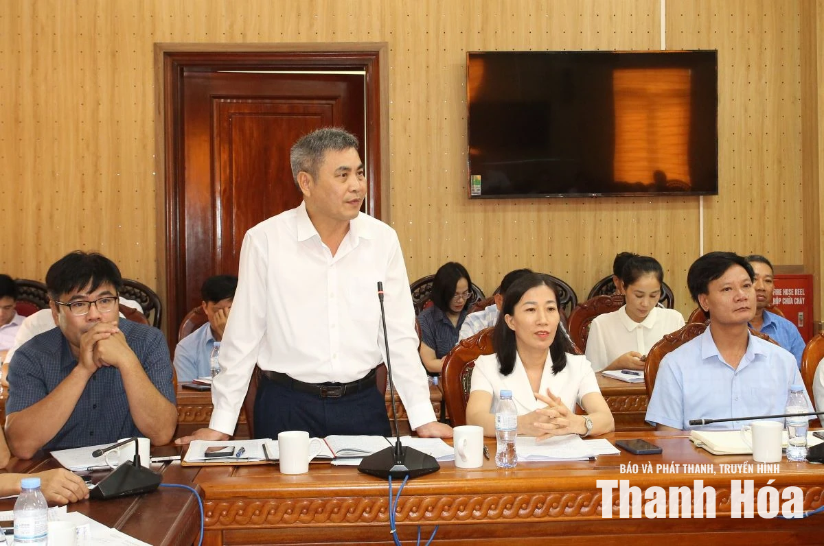 Tổ theo dõi số 5 - Ban Thường vụ Tỉnh ủy làm việc với đảng ủy 11 xã