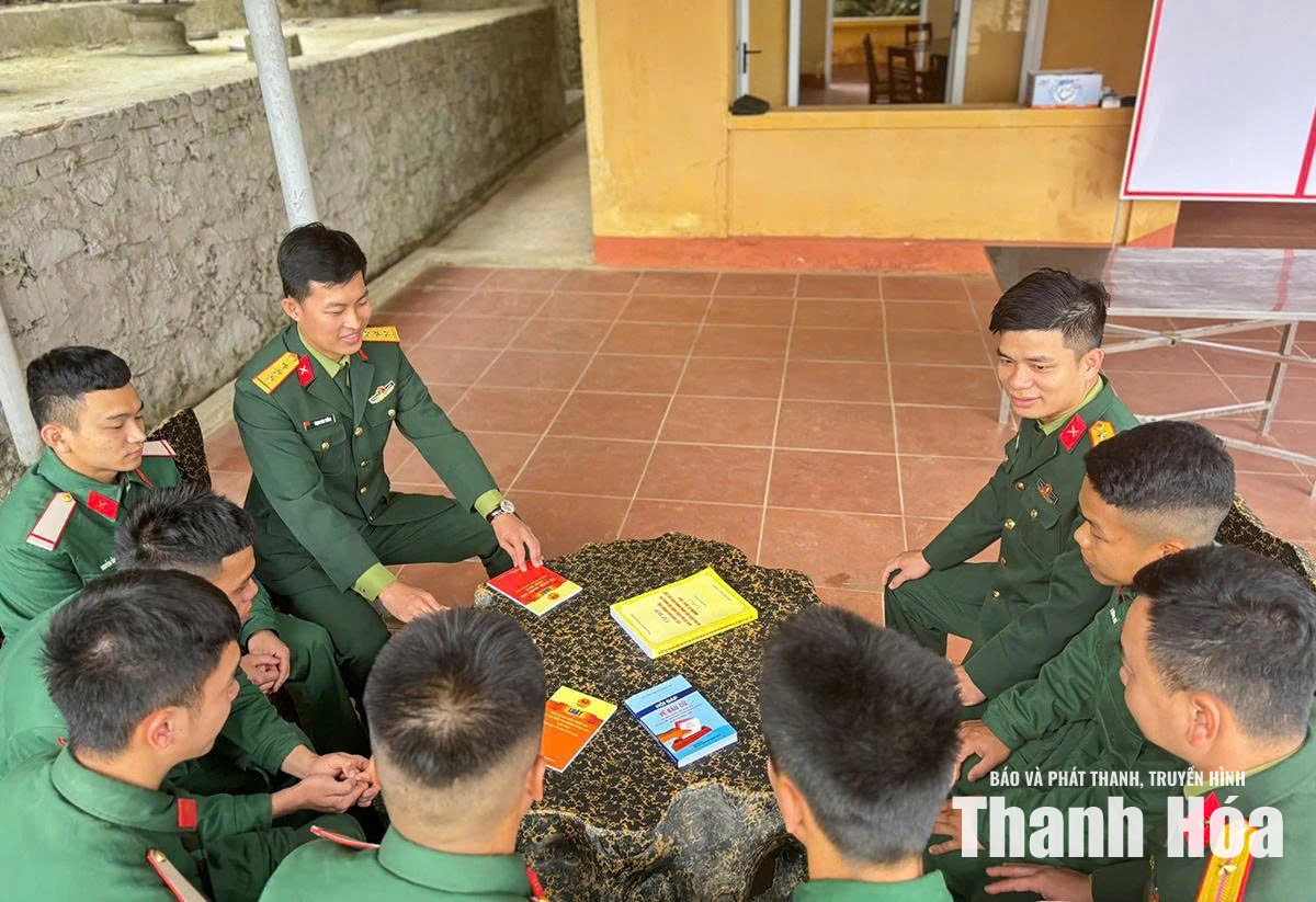 Vững huấn luyện, chắc chiến đấu, kiên định trận địa tư tưởng