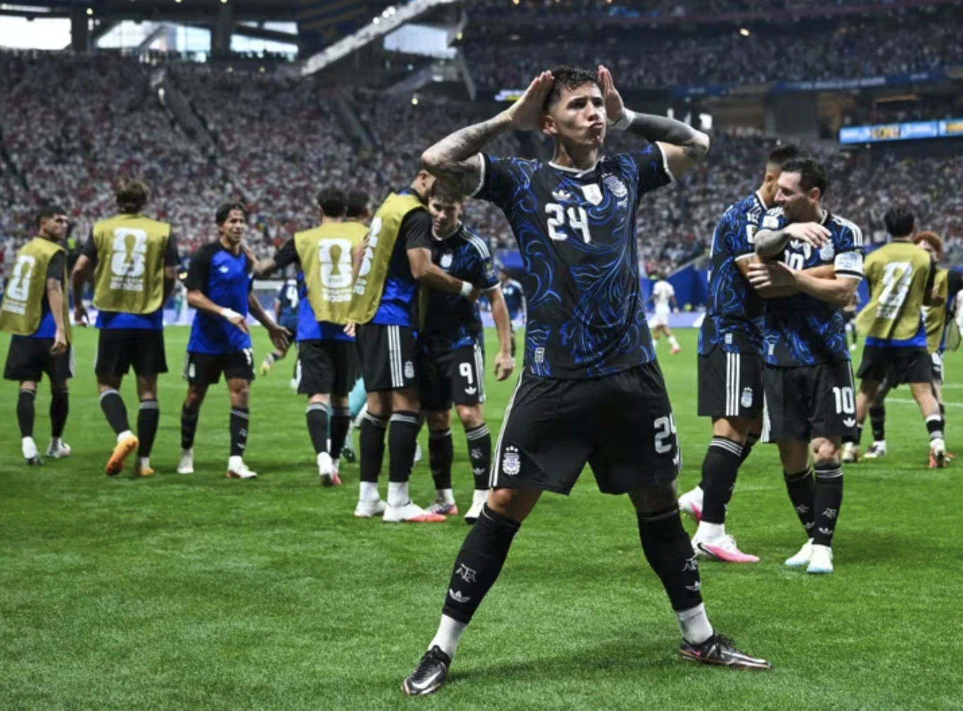 Tuyển Việt Nam thử nghiệm Tài Lộc ở vị trí “lạ”; Argentina ghi danh vào chung kết World Cup 2026
