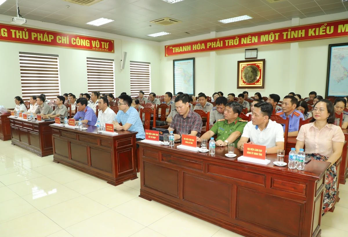Thi hành án dân sự tỉnh Thanh Hóa công bố các quyết định về công tác cán bộ