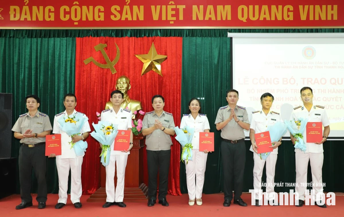 Thi hành án dân sự tỉnh Thanh Hóa công bố các quyết định về công tác cán bộ