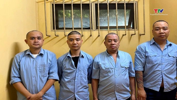 Khởi tố nhóm đối tượng tổ chức đánh bạc và đánh bạc dưới hình thức cá độ bóng đá